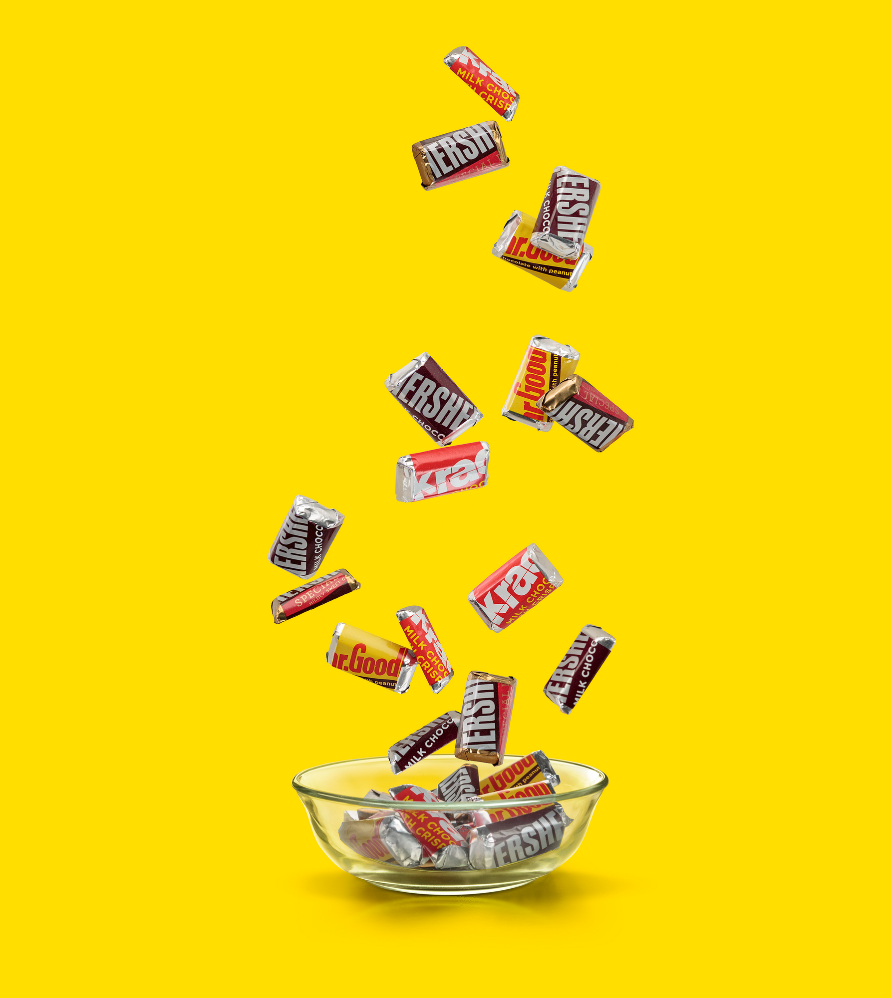 HERSHEY'S Chocolate Miniatures Assorted Bulk 25lb Candy Box $149.99