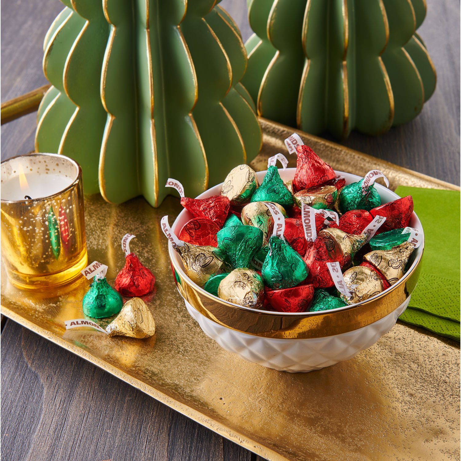HERSHEY'S KISSES Milk Chocolate with Almonds, Christmas Candy Bag, 9.4 oz $5.99 4 HERSHEY'S KISSES Milk Chocolate with Almonds, Christmas Candy Bag, 9.4 oz $5.99